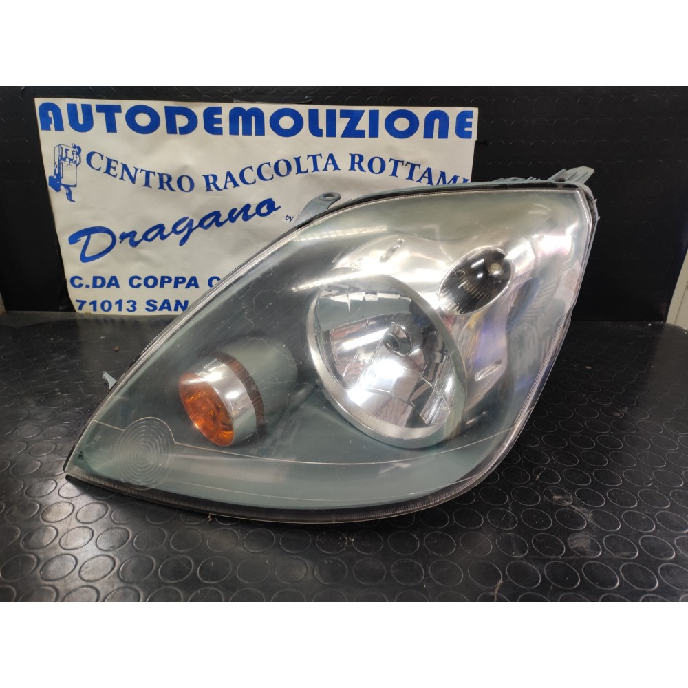 FARO ANTERIORE SINISTRO FORD FIESTA  MK V DAL 2006 AL 2008