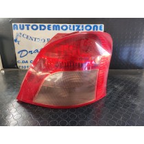 FARO POSTERIORE DESTRO TOYOTA YARIS DAL 2006 AL 2009