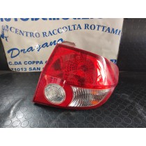 FARO POSTERIORE DESTRO HYUNDAI GETZ DAL 2002 AL 2005