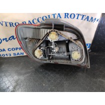 FARO POSTERIORE DESTRO TOYOTA YARIS DAL 2003 AL 2005