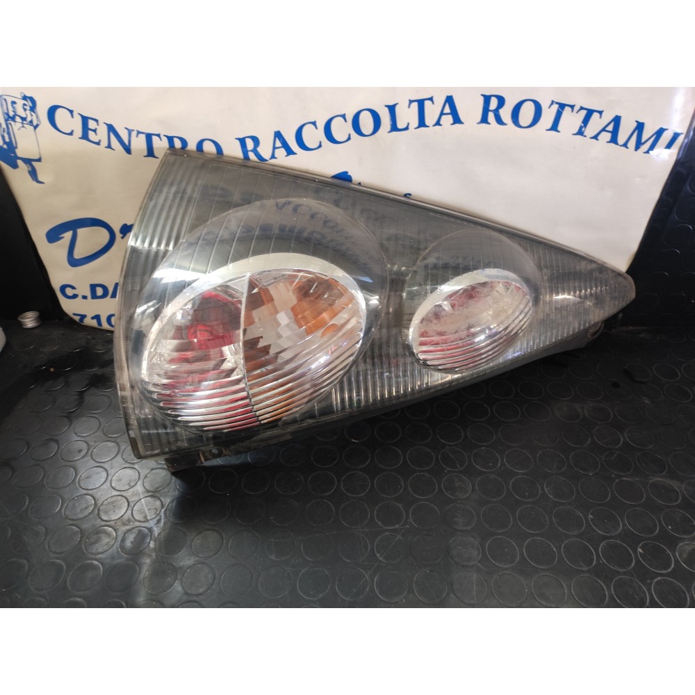 FARO POSTERIORE SINISTRO PEUGEOT 107 DAL 2005 AL 2013