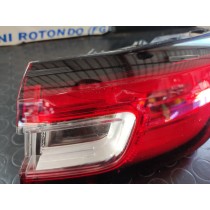 FARO POSTERIORE (ESTERNO) DESTRO RENAULT CLIO DAL 2012 AL 2019