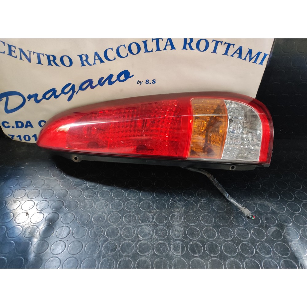 FARO POSTERIORE DESTRO HYUNDAI ATOS DAL 1998 AL 2003