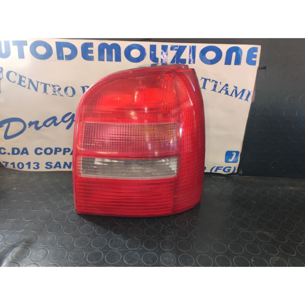 FARO POSTERIORE DESTRO AUDI A4 DAL 1994 AL 1999