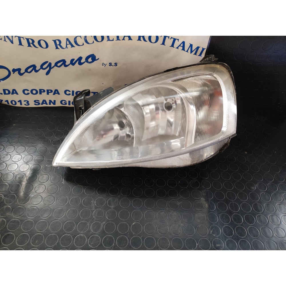 FARO ANTERIORE SINISTRO OPEL CORSA C DAL 2000 AL 2003