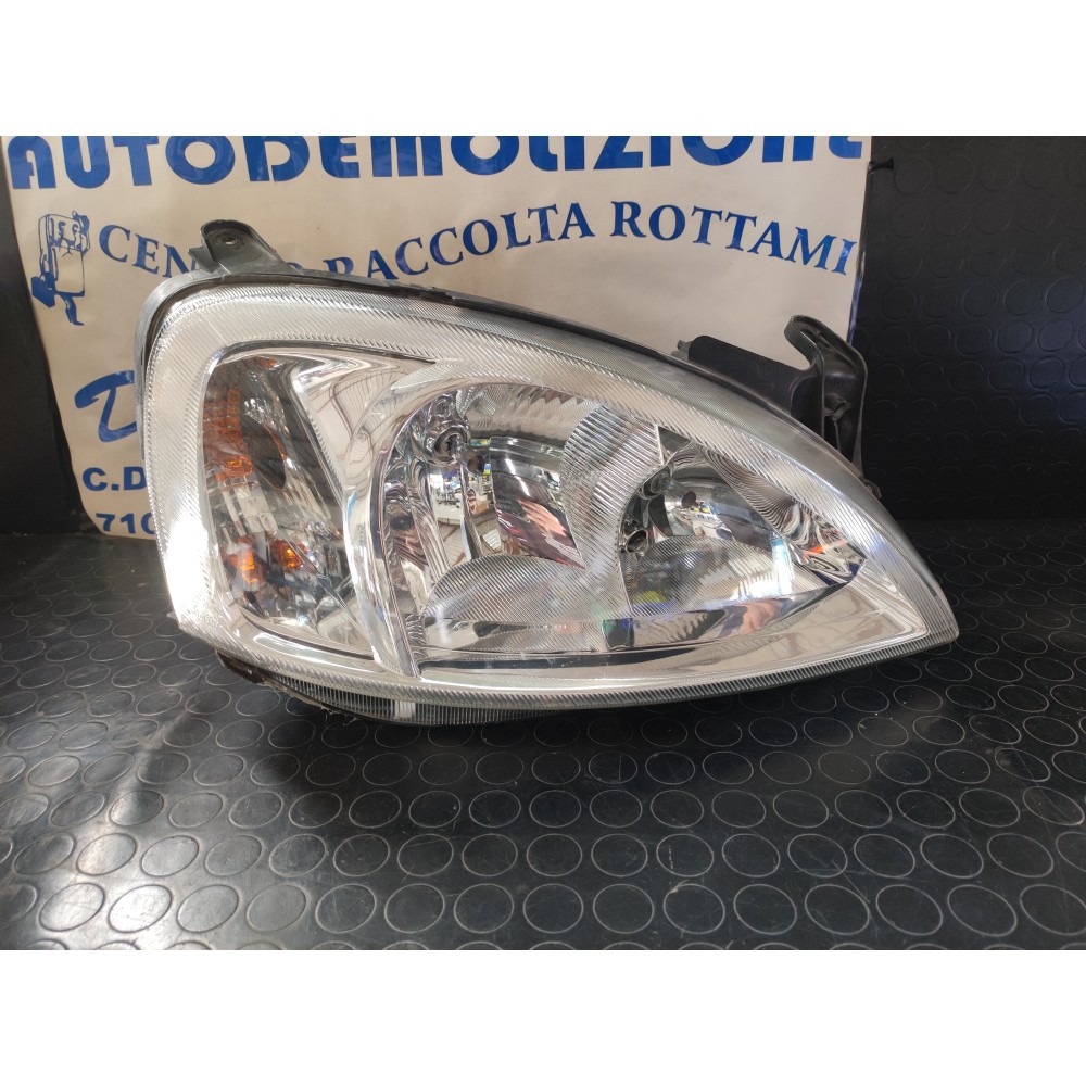 FARO ANTERIORE DESTRO OPEL CORSA C DAL 2000 AL 2003