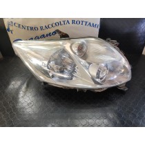 FARO ANTERIORE DESTRO TOYOTA AURIS DAL 2007 AL 2010