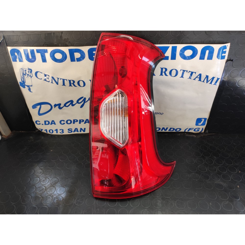 FARO POSTERIORE DESTRO FIAT PANDA DAL 2012 AL 2024