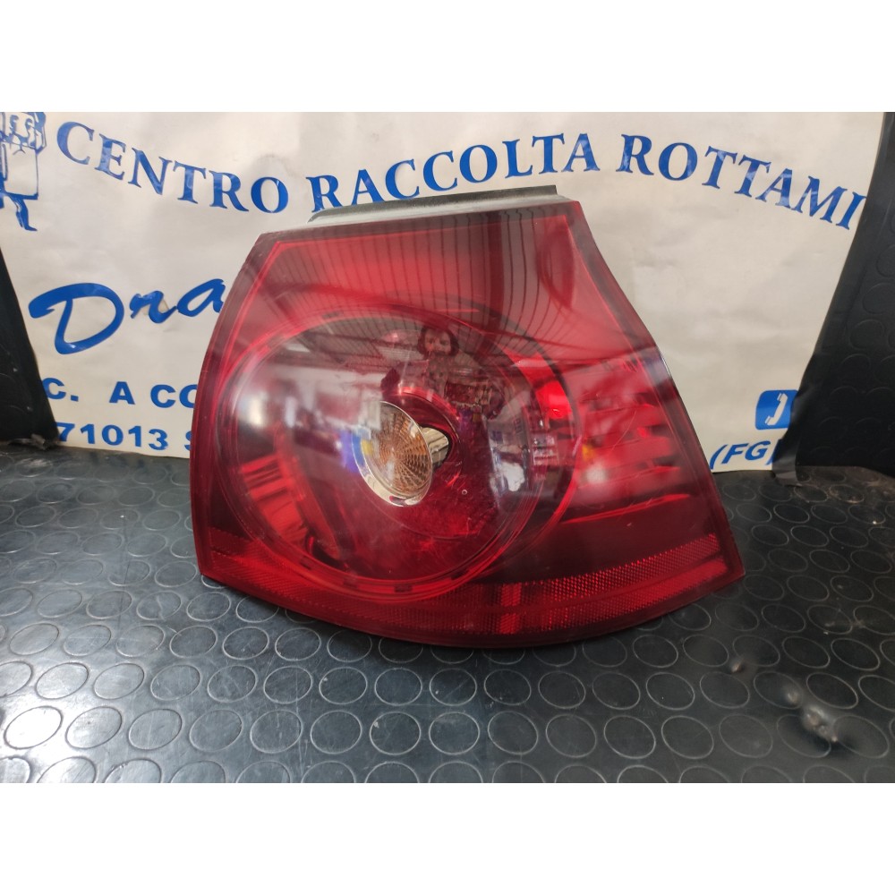 FARO POSTERIORE DESTRO VOLKSWAGEN GOLF 5 DAL 2003 AL 2008