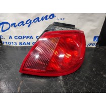 FARO POSTERIORE (ESTERNO) DESTRO MITSUBISHI COLT DAL 2004 AL 2008