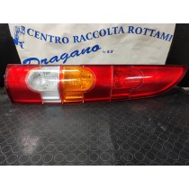 FARO POSTERIORE DESTRO RENAULT KANGOO DAL 2003 AL 2007