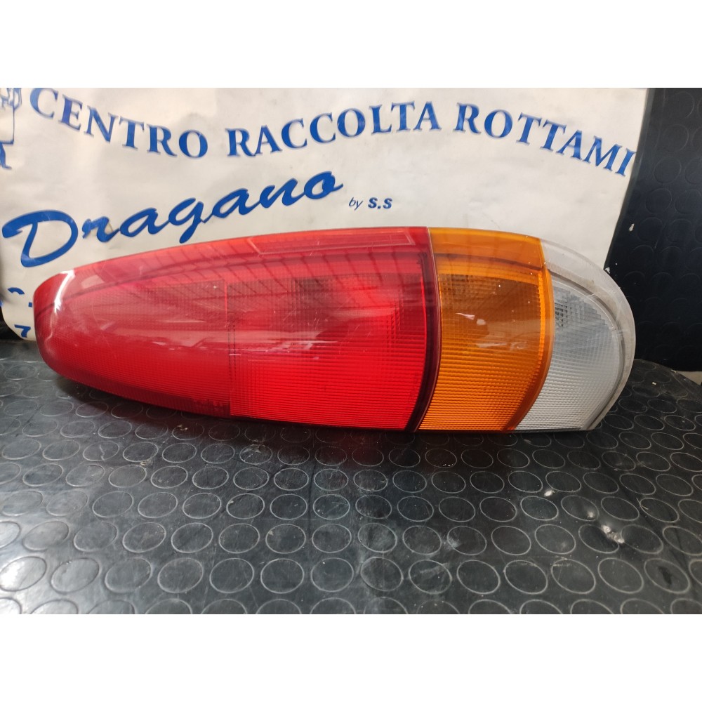 FARO POSTERIORE DESTRO HYUNDAI ATOS DAL 1998 AL 2003