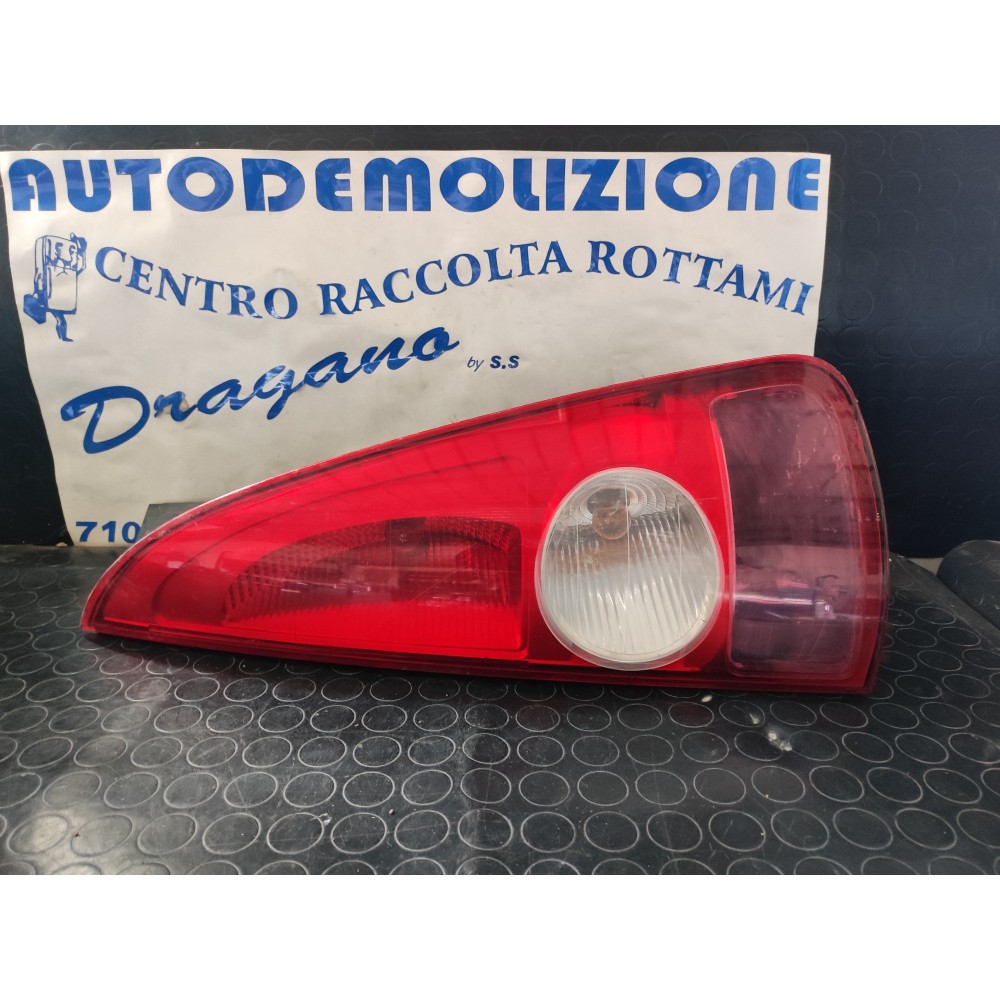 FARO POSTERIORE DESTRO RENAULT ESPACE DAL 2002 AL 2012