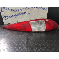 FARO POSTERIORE DESTRO FORD MONDEO DAL 2000 AL 2003