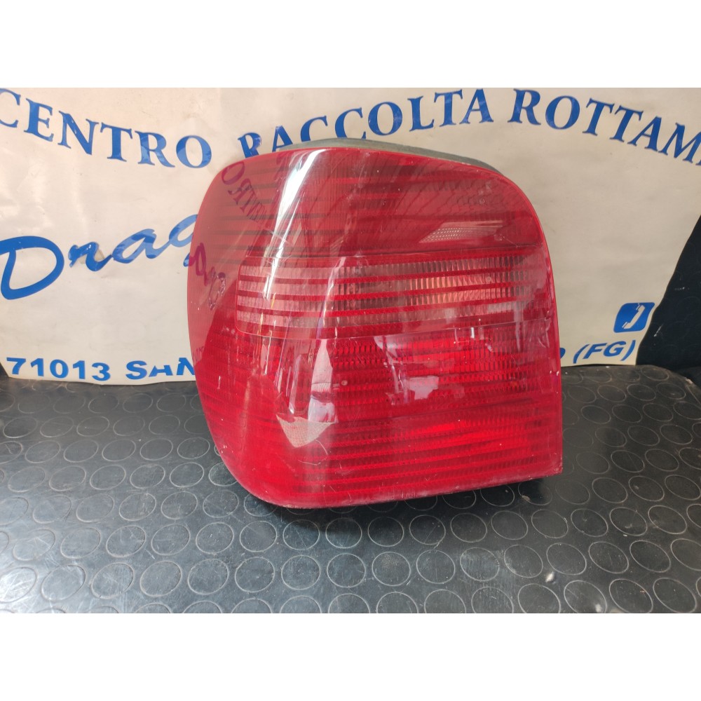 FARO POSTERIORE SINISTRO VOLKSWAGEN POLO DAL 1999 AL 2001