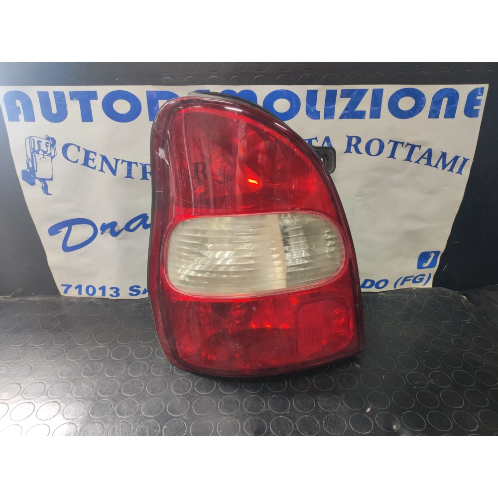 FARO POSTERIORE SINISTRO KIA CARNIVAL DAL 1999 AL 2001