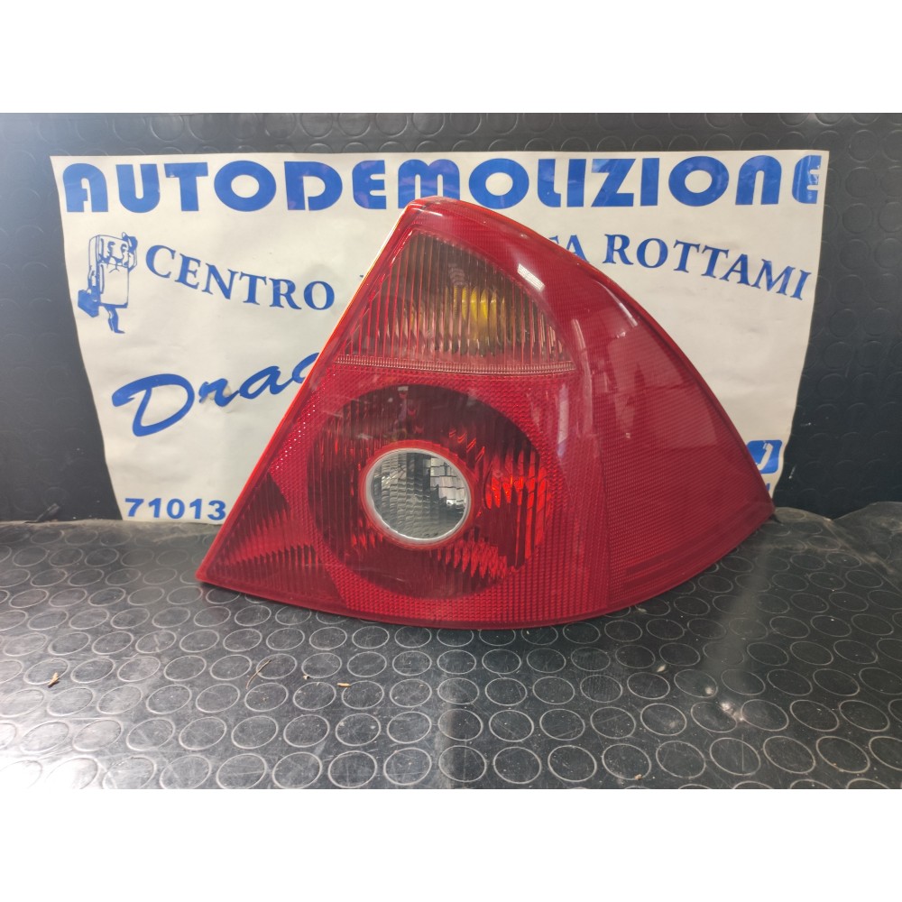 FARO POSTERIORE DESTRO FORD MONDEO DAL 2004 AL 2007