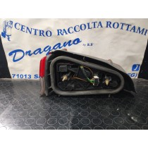 FARO POSTERIORE DESTRO CITROEN SAXO'/PEUGEOT 106 DAL 1991 AL 1996