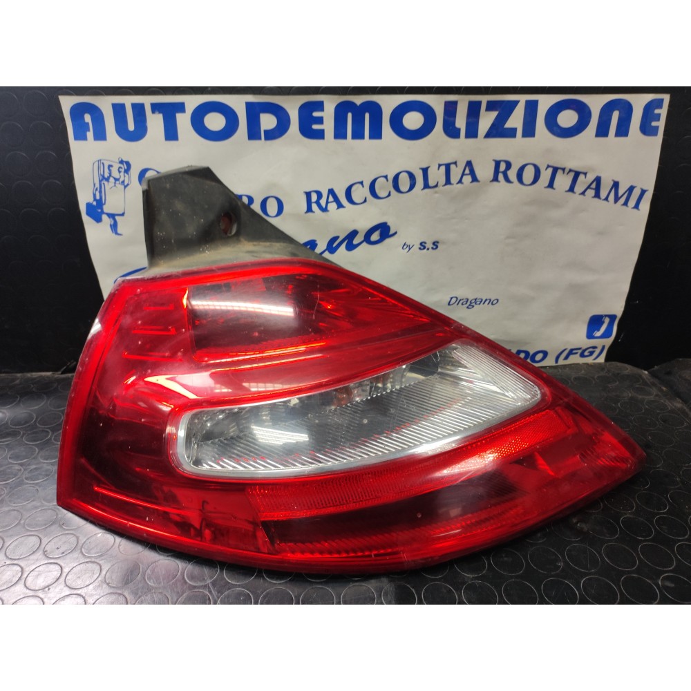 FARO POSTERIORE SINISTRO RENAULT MEGANE DAL 2006 AL 2008