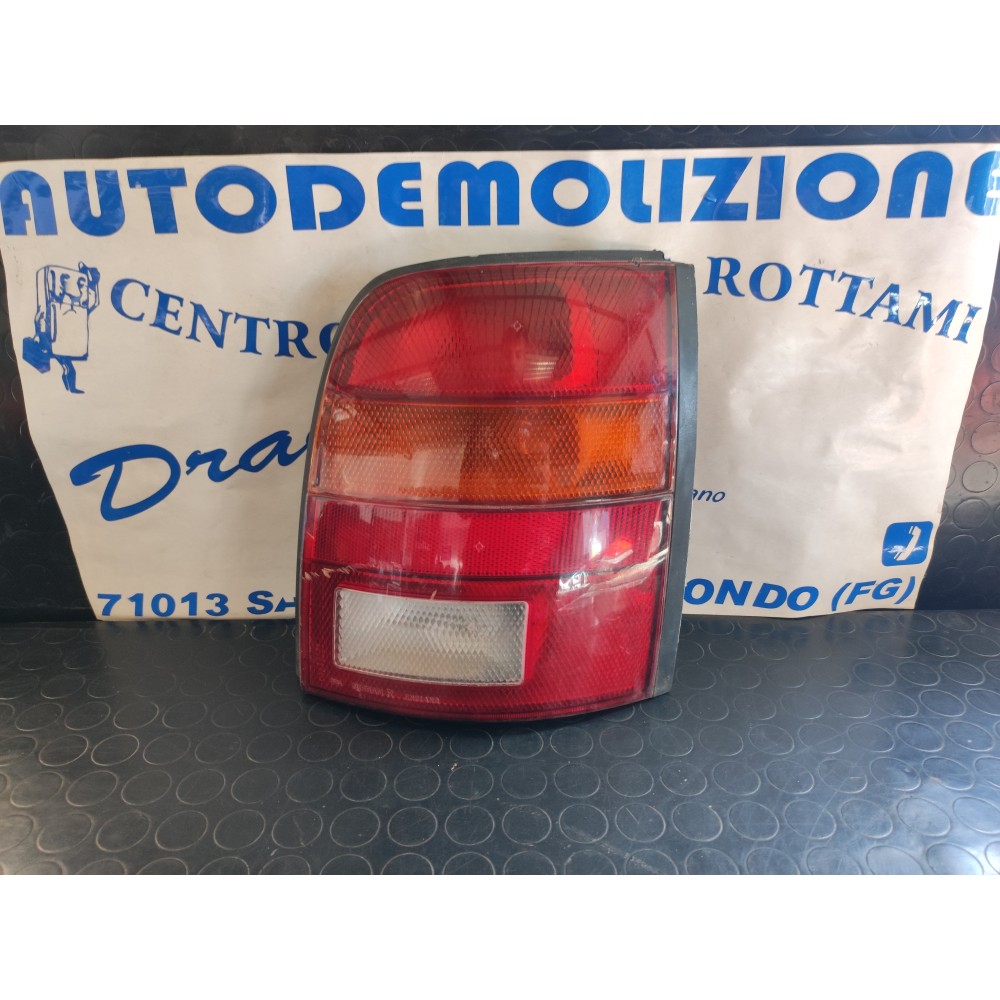 FARO POSTERIORE DESTRO NISSAN MICRA DAL 1992 AL 1998