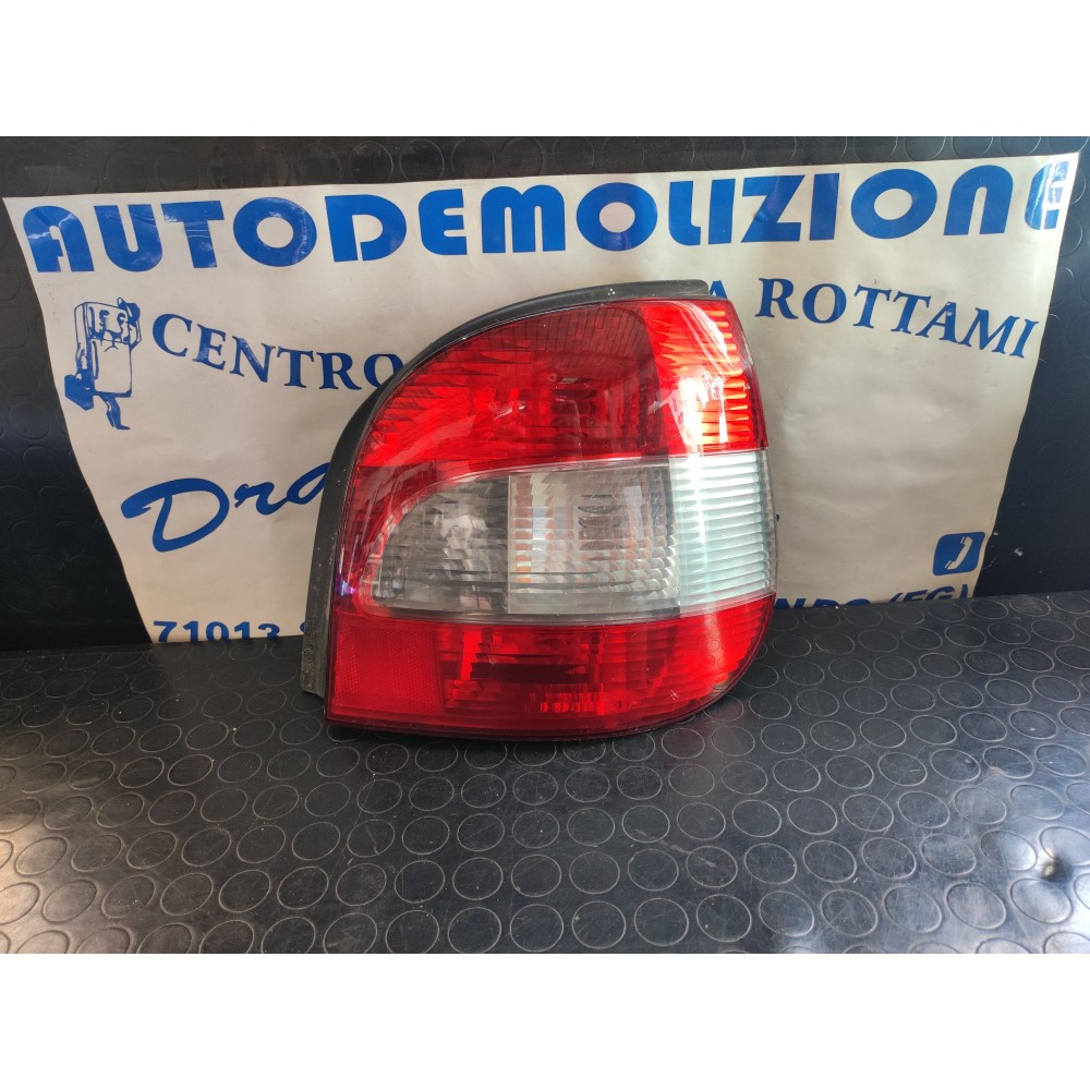 FARO POSTERIORE DESTRO RENAULT SCENIC DAL 1999 AL 2003