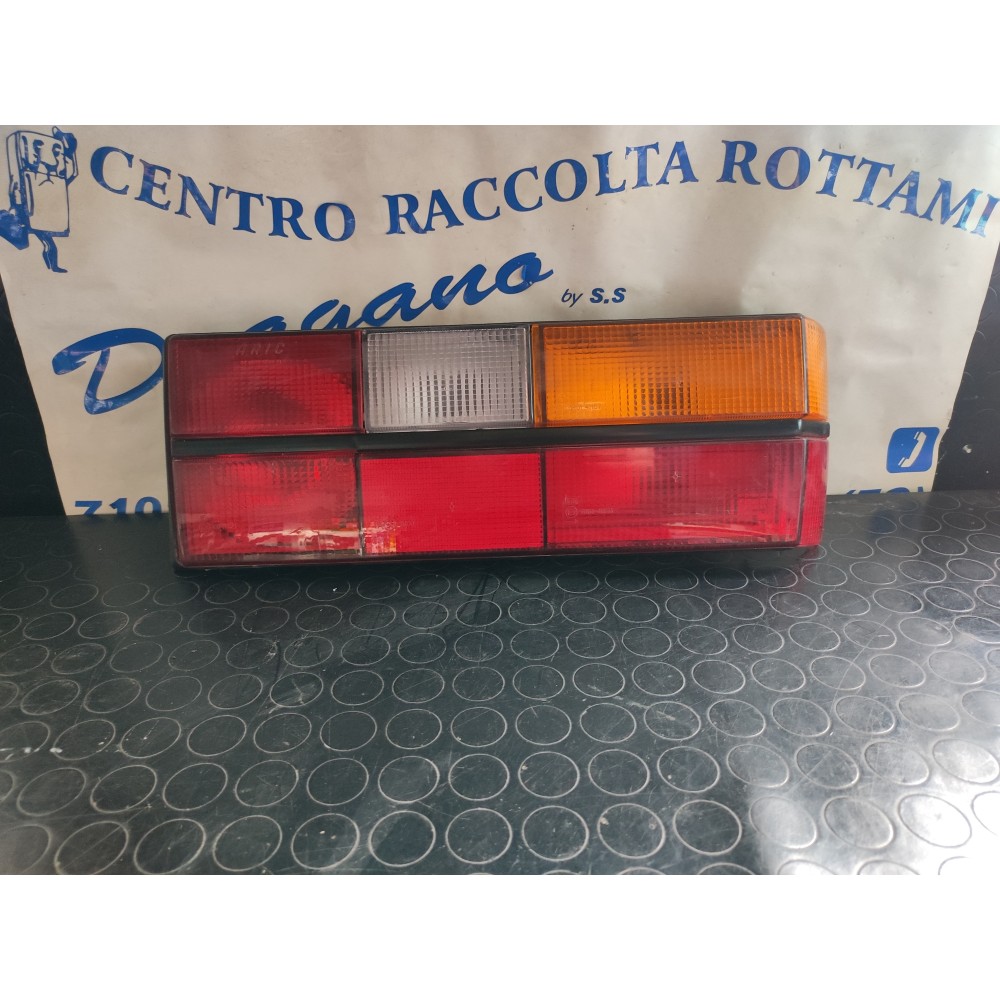 FARO POSTERIORE DESTRO VOLKSWAGEN GOLF GTI DAL 1980 AL 1987