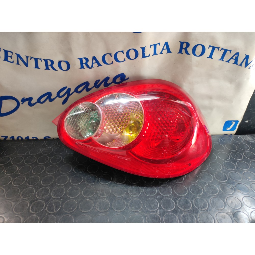 FARO POSTERIORE DESTRO TOYOTA AYGO DAL 2005 AL 2008