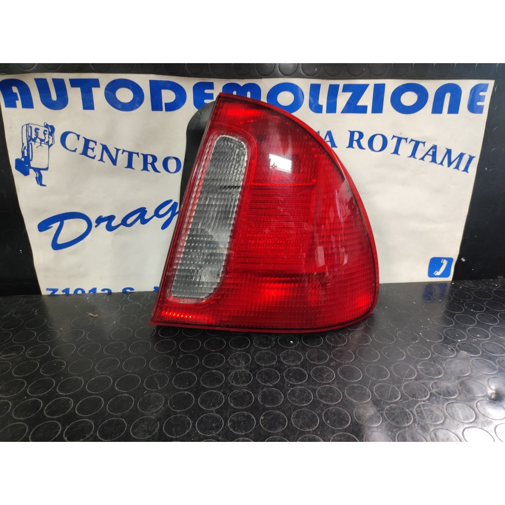 FARO POSTERIORE DESTRO ROVER 400 DAL 1995 AL 2000