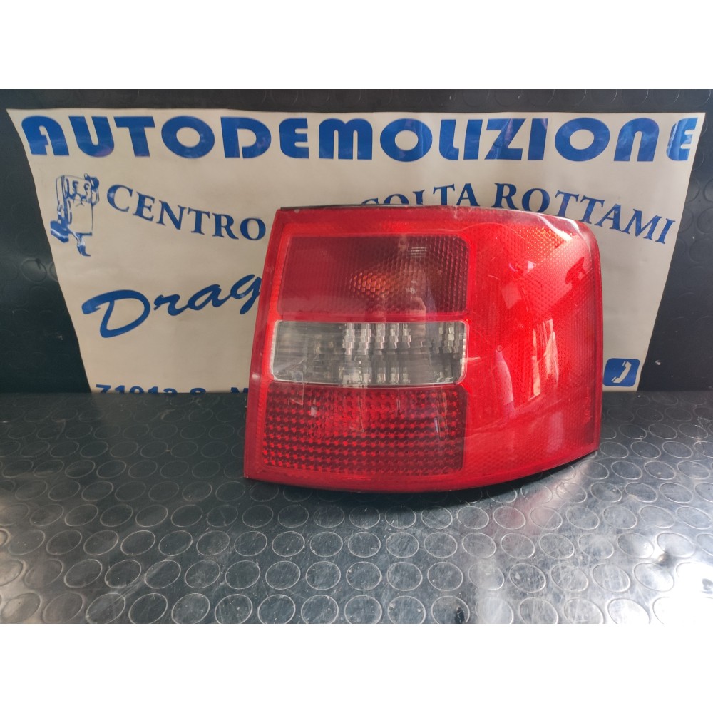 FARO POSTERIORE DESTRO AUDI A4