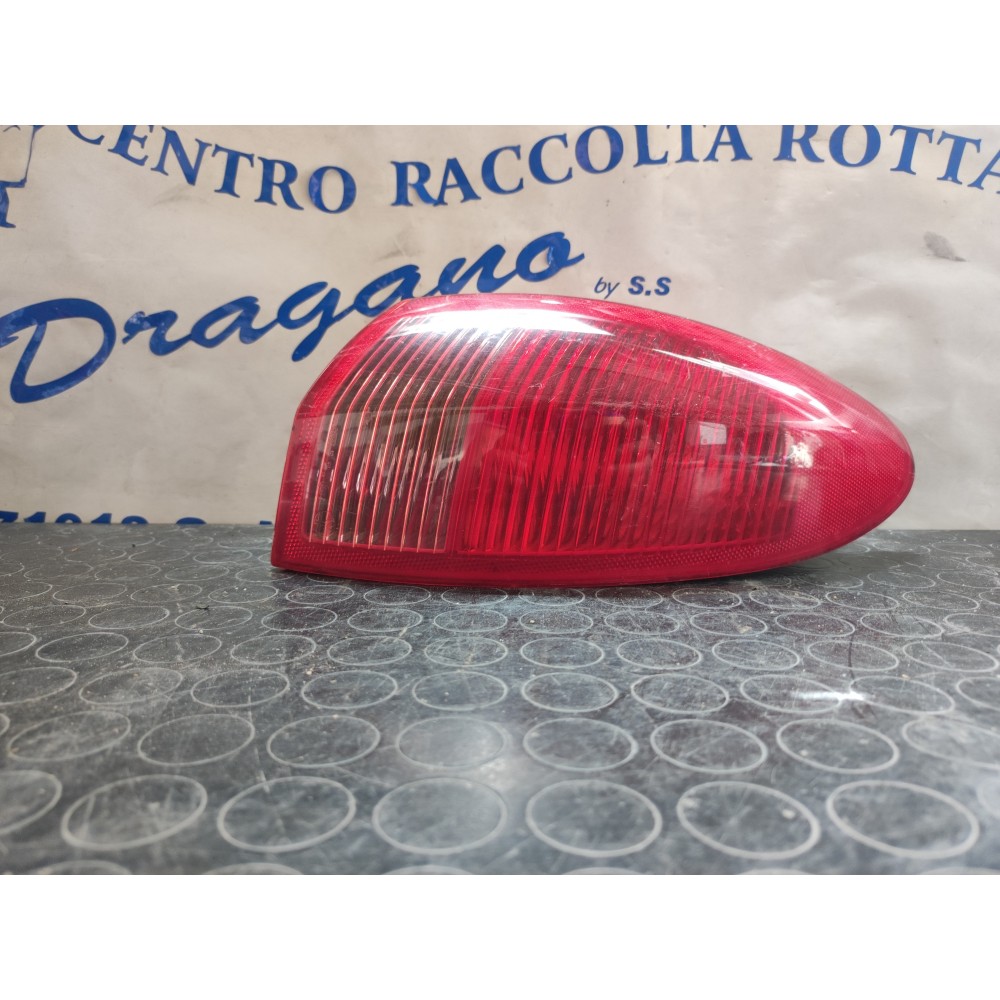 FARO POSTERIORE DESTRO ALFA ROMEO 147