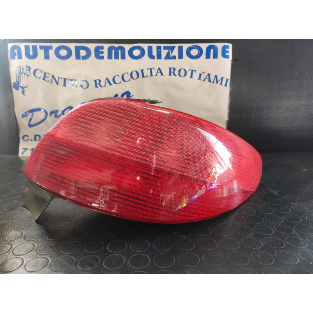 FARO POSTERIORE DESTRO PEUGEOT 206 DAL 1998 AL 2009