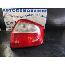 FARO POSTERIORE DESTRO AUDI A4 (B6) DAL 2000 AL 2004