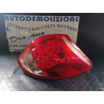 FARO POSTERIORE DESTRO TOYOTA RAV 4 DAL 2006 AL 2009